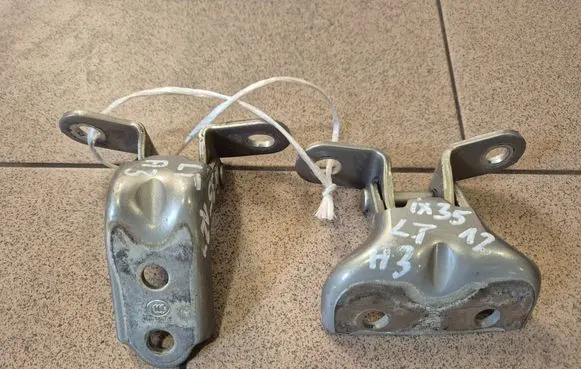 Hyundai ix35 Rear door hinge set 