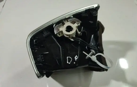 Ford Grand C-MAX Dash center air vent grill 