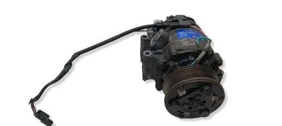 Honda CR-V Air conditioning (A/C) compressor (pump) 01661042A4