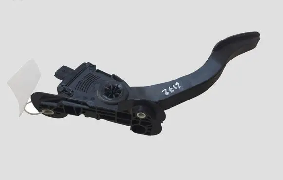 Mazda 6 Accelerator throttle pedal GS1D41600 9M819735AD