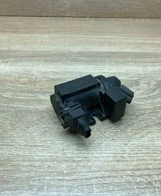 BMW 5 E60 E61 Turbo solenoid valve 7796634 70057903 WithPlug
