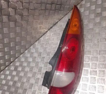 Nissan Almera Tino Rear/tail lights