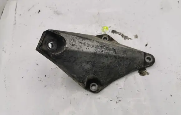 BMW X3 E83 Engine mounting bracket 22113414581