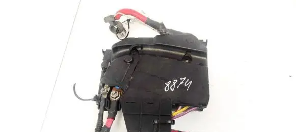 Ford Focus Fuse box set AV6T14A067BB AV6T-14A067-BB