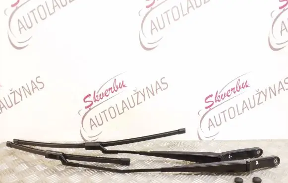 Skoda Kamiq Front wiper blade arm 657955410 657955409