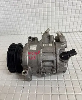 Volkswagen Golf VI Air conditioning (A/C) compressor (pump) 1K0820859T