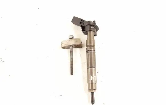Fuel injector