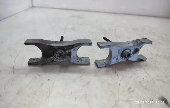 Audi A6 S6 C7 4G Fuel Injector clamp holder