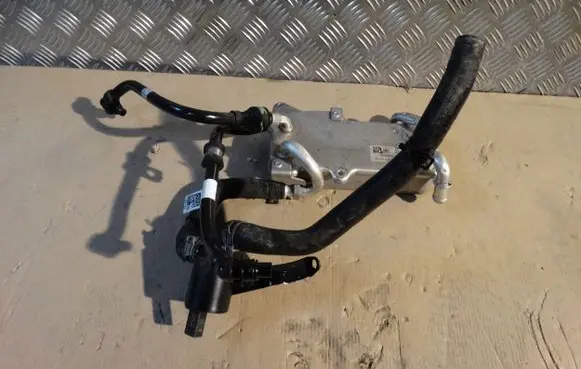 Audi A7 S7 4K8 Gearbox oil cooler pipe/hose 