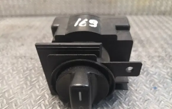 Mercedes-Benz A W169 Light switch 1695451704