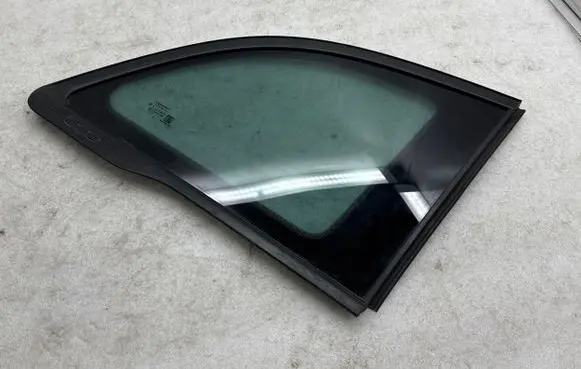 Fiat 500E Rear side window 52138579 52142448 52142449