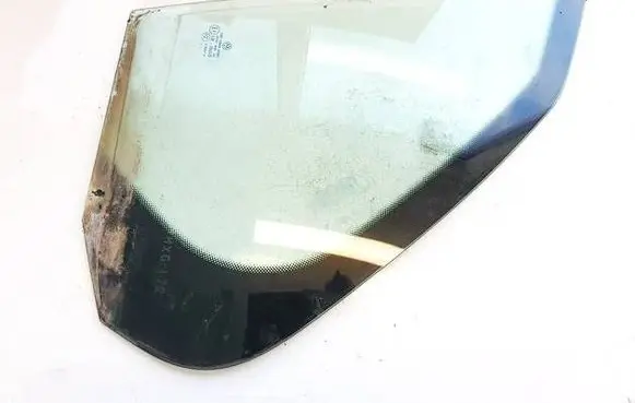 Volkswagen Jetta V Rear vent window glass DOT615M30VAS2