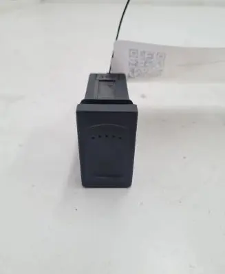 Volkswagen PASSAT B5.5 Windscreen/window heater switch