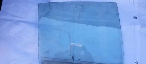 Nissan Almera N16 Rear door window glass