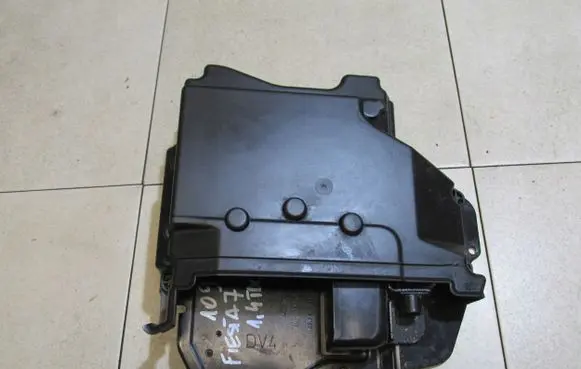 Other engine bay part