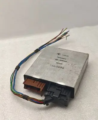 BMW 7 E32 Other control units/modules 1378813 601625 5330326