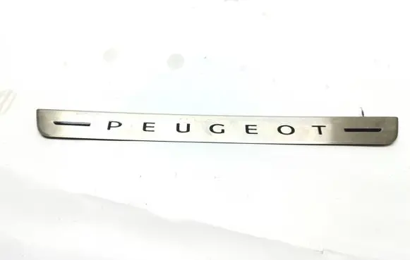 Peugeot 208 Front sill trim cover 9828373080