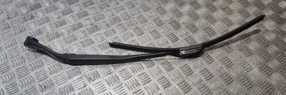 Dodge Durango Front wiper blade arm 2589