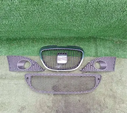 Seat Altea Front grill 5P0853654