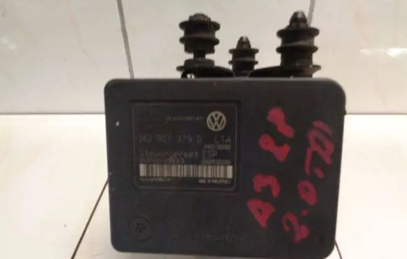 Audi A3 S3 8P ABS Pump 1K0904379D