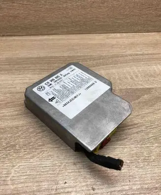 Volkswagen Golf IV Airbag control unit/module 1C0909605A