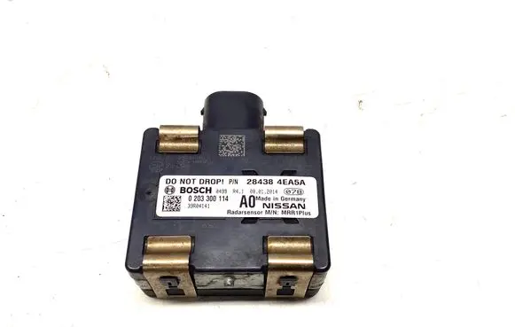 Nissan Qashqai Distronic sensor radar 284384EA5A 0203300114