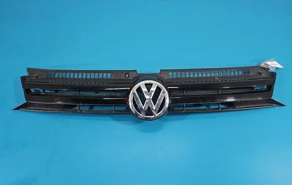 Volkswagen Golf Plus Front bumper upper radiator grill 5M0853653D IMPRK1590407