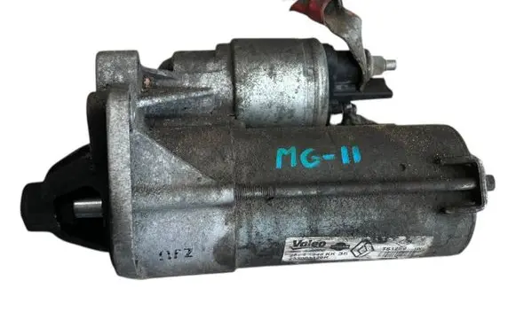 Renault Megane III Starter motor 233003329R TS12E9 26E41946
