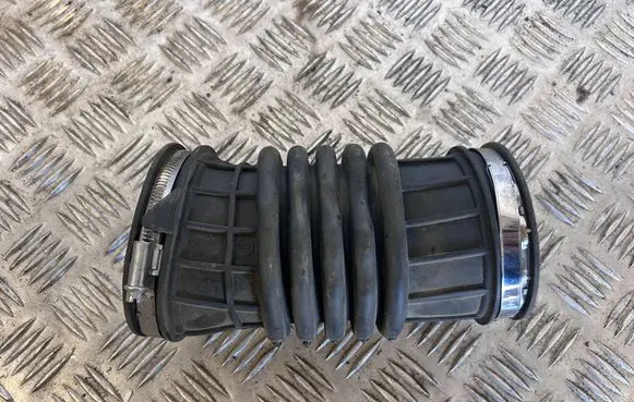 Volvo XC60 Air intake duct part 31657599