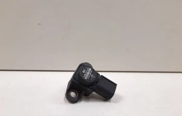 Mercedes-Benz C W204 Air pressure sensor A0061531628 0261230154