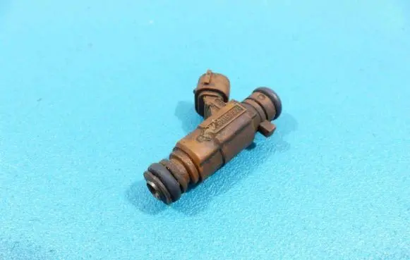 Audi A8 S8 D3 4E Fuel injector 07C906031C IMPRK903874