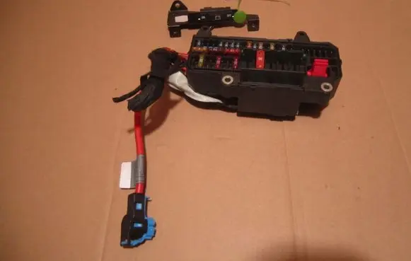 BMW 7 E65 E66 Fuse box set 10688710