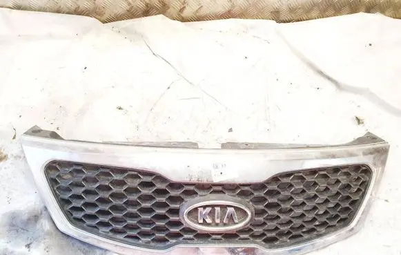 KIA Sorento Front grill