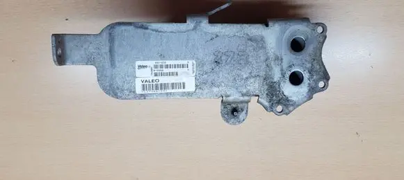 BMW 3 F30 F35 F31 Engine oil radiator 7600550
