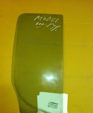 Renault Modus Rear vent window glass 