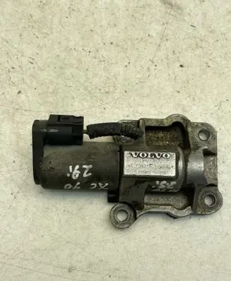 Volvo XC90 Camshaft vanos timing valve 8670422 020822 F3471161
