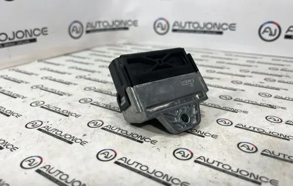 Glow plug pre-heat relay