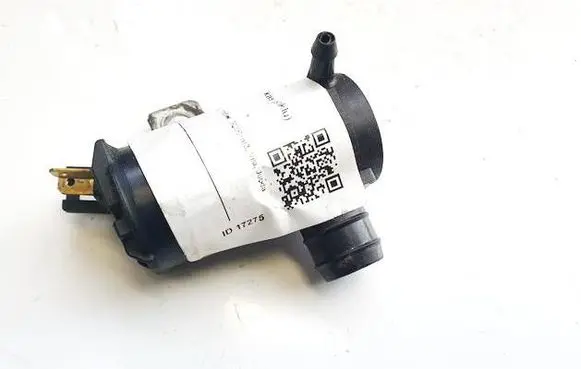 Mitsubishi Pajero Windscreen/windshield washer pump 