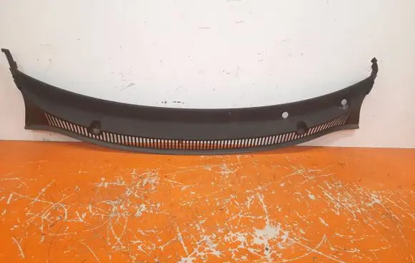 Volkswagen Fox Wiper trim 5Z0819415