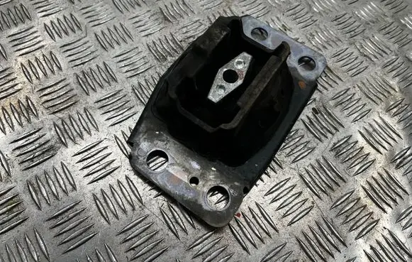 Ford Mondeo MK IV Engine mount bracket 7G917M121BA 7G917M121 BG917M121AA