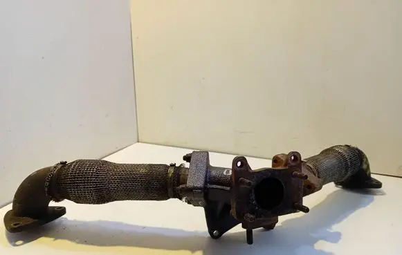Audi A4 S4 B5 8D Exhaust manifold 059131799B