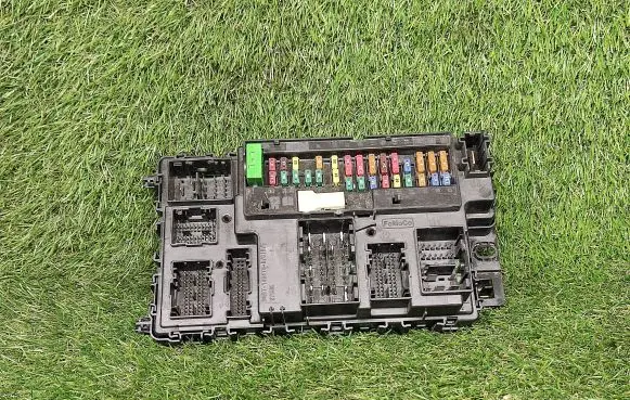 Ford Fusion II Power management control unit DG9T15604CL