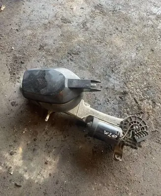 Mercedes-Benz E W210 Wiper motor 0390241420 0589908181