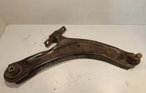 Nissan Qashqai+2 Front lower control arm/wishbone