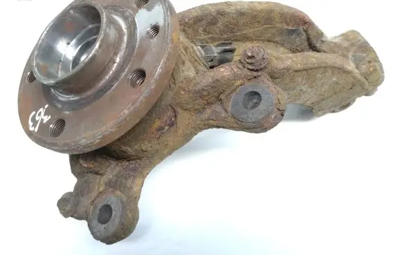 Volvo XC70 Front wheel hub spindle knuckle