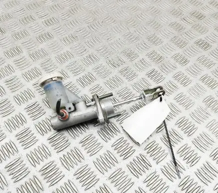 Mitsubishi L200 Clutch slave cylinder 2345A053