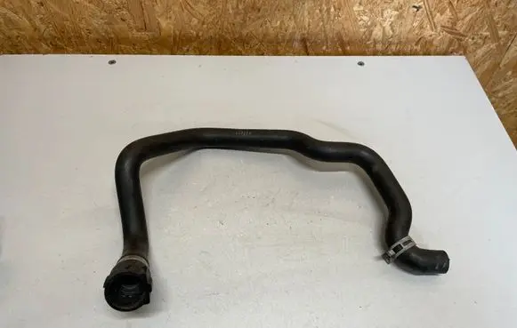 BMW 5 F10 F11 Engine coolant pipe/hose 9224372