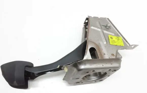 Volkswagen PASSAT B7 USA Brake pedal 1K1723057AM