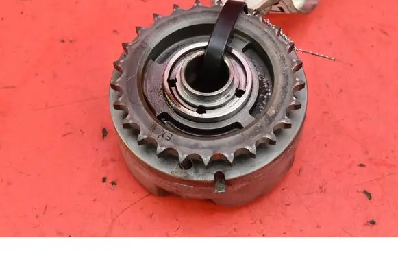 Audi A4 S4 B7 8E 8H Crankshaft pulley 06E109084G