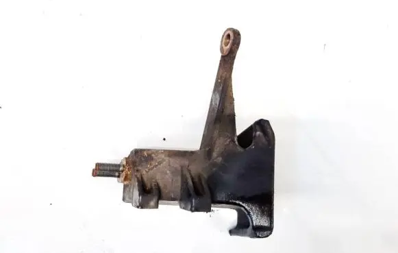 Volvo V70 Engine mounting bracket 074115369